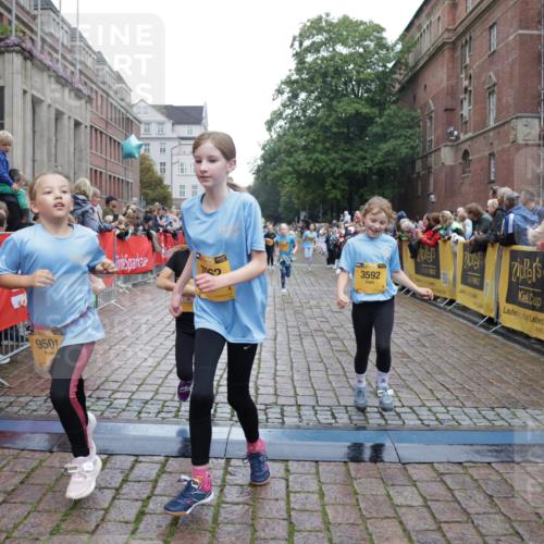 13.09.2026 - Kiel Lauf Yannick Fuchs http://msf.ph/oto/10407866 13.09.2026 09:01:39 Ziel 1959, 2321, 2568, 3362, 4415, 6315, 7210, 9287, 11772, 12296, 12626, 300, 1662, 1794, 2553, 3578, 4784, 6257, 7613, 7982, 8614, 8691, 11562, 11901, 12436, 1353, 1355, 2916, 3592, 7062, 9285, 9501, 9615, 11119, 12321, 12539, 9503, 12506 meine-sportfotos.de