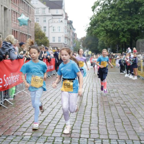 13.09.2026 - Kiel Lauf Yannick Fuchs http://msf.ph/oto/10407919 13.09.2026 09:01:46 Ziel 1353, 1355, 1959, 2321, 2568, 4415, 6315, 7210, 9285, 9287, 9615, 11772, 12626, 300, 1662, 1794, 2553, 3362, 3578, 4784, 6257, 7613, 8614, 8691, 11562, 11901, 12296, 12436, 911, 2916, 3592, 5577, 6062, 6562, 7062, 9501, 11119, 11578, 12211, 12321, 12539, 1662, 7982 meine-sportfotos.de