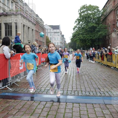 13.09.2026 - Kiel Lauf Yannick Fuchs http://msf.ph/oto/10407927 13.09.2026 09:01:47 Ziel 1353, 1355, 1959, 2321, 2568, 4415, 6315, 7210, 9285, 9287, 9615, 11772, 12626, 300, 1662, 1794, 2553, 3362, 3578, 4415, 4784, 6257, 7210, 7613, 8614, 8691, 11562, 11901, 12296, 12436, 12626, 911, 2916, 3592, 5577, 6062, 6562, 7062, 9501, 11119, 11578, 12211, 12321, 12539, 1662, 7982 meine-sportfotos.de