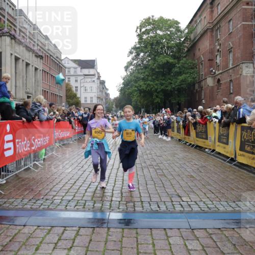 13.09.2026 - Kiel Lauf Yannick Fuchs http://msf.ph/oto/10407936 13.09.2026 09:01:48 Ziel 1353, 1355, 1959, 2321, 2568, 6315, 9285, 9287, 9615, 11772, 300, 1794, 2553, 3362, 3578, 4415, 4784, 6257, 7210, 7613, 8614, 8691, 11562, 11772, 11901, 12296, 12436, 12626, 911, 2916, 3592, 5577, 6062, 6562, 7062, 9501, 10336, 11119, 11578, 12211, 12321, 12539, 1662, 7982 meine-sportfotos.de