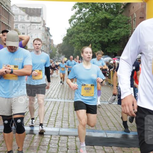 13.09.2026 - Kiel Lauf Yannick Fuchs http://msf.ph/oto/10407954 13.09.2026 10:35:45 Ziel 100, 215, 1376, 1993, 2116, 2248, 3124, 3790, 4538, 5151, 5698, 6085, 6645, 7215, 7721, 8002, 8079, 8415, 8432, 8660, 8747, 10701, 10835, 11567, 11903, 400, 1784, 1993, 2390, 2687, 4022, 5151, 5293, 5817, 6381, 6603, 6849, 7280, 7710, 7971, 8164, 8436, 8750, 8973, 9143, 9261, 9264, 10017, 10475, 10483, 11181, 11363, 11568, 11758, 12766, 12774, 343, 867, 1321, 2494, 3634, 3811, 4889, 5947, 6634, 6957, 7619, 8393, 8557, 10998, 12286, 1640, 4022, 9261 meine-sportfotos.de