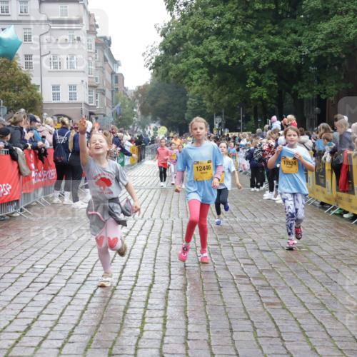 13.09.2026 - Kiel Lauf Yannick Fuchs http://msf.ph/oto/10407962 13.09.2026 09:01:51 Ziel 1353, 1355, 1959, 2321, 2568, 3592, 7062, 9285, 9615, 11119, 12539, 300, 1794, 2321, 2553, 3362, 3578, 4415, 4784, 6257, 6315, 7210, 7613, 8614, 8691, 9287, 11562, 11772, 11901, 12296, 12436, 12626, 911, 2916, 5271, 5577, 6062, 6562, 9501, 10324, 10336, 11578, 12211, 12321, 12446, 1662, 2553, 7982 meine-sportfotos.de