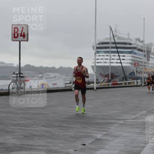 13.09.2026 - Kiel Lauf Andreas Tolksdorf http://msf.ph/oto/10408004 13.09.2026 11:40:32 Kiellinie 663, 4, 9316, 3 meine-sportfotos.de