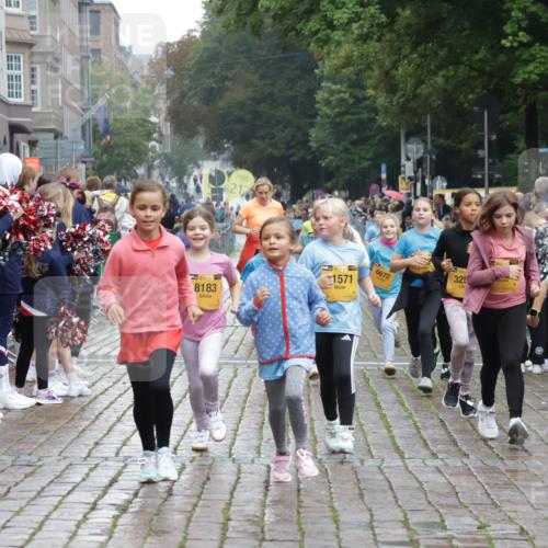 13.09.2026 - Kiel Lauf Yannick Fuchs http://msf.ph/oto/10408013 13.09.2026 09:01:56 Ziel 2916, 3592, 5577, 7062, 9285, 9501, 9615, 11119, 11578, 12321, 12539, 1353, 1355, 1794, 1959, 2321, 2568, 3362, 3578, 4415, 4784, 6257, 6315, 7210, 7613, 8614, 9285, 9287, 11562, 11772, 11901, 12296, 12436, 12626, 911, 1992, 3250, 3405, 5271, 6062, 6251, 6562, 6672, 8183, 10324, 10336, 11571, 12211, 12446, 300, 1794, 2553, 7613, 8614, 8691, 11562, 11901, 12436 meine-sportfotos.de