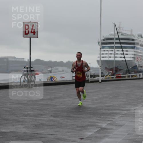 13.09.2026 - Kiel Lauf Andreas Tolksdorf http://msf.ph/oto/10408016 13.09.2026 11:40:32 Kiellinie 663, 4, 9316, 3 meine-sportfotos.de