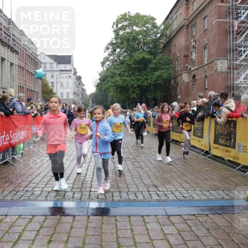 13.09.2026 - Kiel Lauf Yannick Fuchs http://msf.ph/oto/10408040 13.09.2026 09:01:59 Ziel 911, 2916, 3592, 5577, 7062, 9501, 11119, 11578, 12211, 12321, 12539, 1353, 1355, 1959, 2321, 2568, 3362, 3578, 4415, 4784, 6257, 6315, 7210, 9285, 9287, 9615, 11772, 12296, 12626, 1992, 2635, 3250, 3405, 3406, 5271, 5482, 6062, 6251, 6485, 6562, 6672, 8183, 10288, 10324, 10336, 11571, 12446, 300, 1794, 2553, 3578, 4784, 6257, 7613, 8614, 8691, 11562, 11901, 12436 meine-sportfotos.de