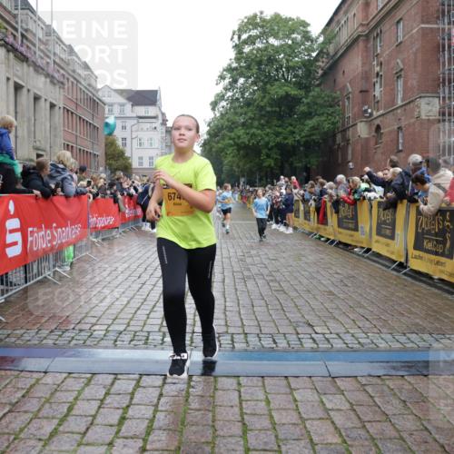 13.09.2026 - Kiel Lauf Yannick Fuchs http://msf.ph/oto/10408135 13.09.2026 09:02:06 Ziel 911, 2916, 3592, 5271, 5577, 6062, 6562, 9501, 10324, 10336, 11578, 12211, 12321, 12446, 12539, 1353, 1355, 1959, 2321, 2568, 3362, 3592, 4415, 6315, 7062, 7210, 9285, 9287, 9615, 11119, 11772, 12296, 12539, 12626, 1992, 2635, 3250, 3405, 3406, 4337, 5482, 6251, 6485, 6672, 6749, 8183, 8419, 10288, 11571, 3578, 4784, 6257, 12296 meine-sportfotos.de
