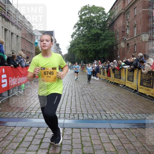 13.09.2026 - Kiel Lauf Yannick Fuchs http://msf.ph/oto/10408141 13.09.2026 09:02:06 Ziel 911, 2916, 3592, 5271, 5577, 6062, 6562, 9501, 10324, 10336, 11578, 12211, 12321, 12446, 12539, 1353, 1355, 1959, 2321, 2568, 3362, 3592, 4415, 6315, 7062, 7210, 9285, 9287, 9615, 11119, 11772, 12296, 12539, 12626, 1992, 2635, 3250, 3405, 3406, 4337, 5482, 6251, 6485, 6672, 6749, 8183, 8419, 10288, 11571, 3578, 4784, 6257, 12296 meine-sportfotos.de