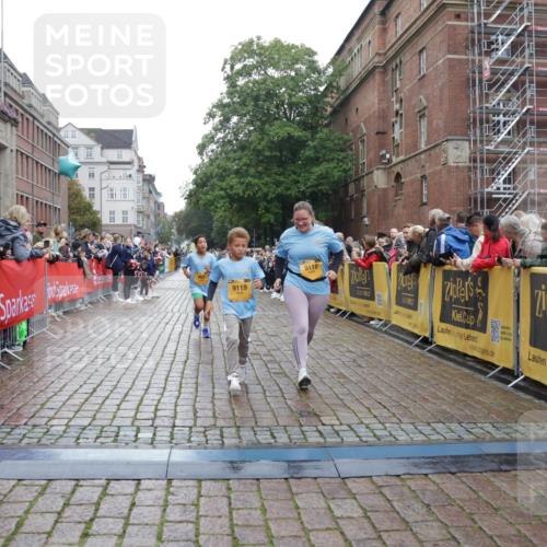 13.09.2026 - Kiel Lauf Yannick Fuchs http://msf.ph/oto/10408191 13.09.2026 09:02:14 Ziel 911, 1992, 2635, 3250, 3405, 3406, 5271, 5482, 6062, 6251, 6485, 6562, 6672, 8183, 10288, 10324, 10336, 11571, 12446, 911, 1353, 1355, 1959, 2321, 2568, 2916, 3592, 5577, 6315, 7062, 9285, 9287, 9501, 9615, 11119, 11578, 12211, 12321, 12539, 963, 4337, 5618, 6749, 7853, 8419, 9119, 9212, 2321, 2568, 3362, 4415, 6315, 7210, 9287, 11772, 12296, 12626 meine-sportfotos.de