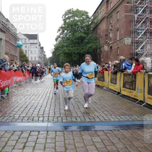 13.09.2026 - Kiel Lauf Yannick Fuchs http://msf.ph/oto/10408194 13.09.2026 09:02:15 Ziel 1992, 2635, 3250, 3405, 3406, 5271, 5482, 6062, 6251, 6485, 6562, 6672, 8183, 10288, 10324, 10336, 11571, 12446, 911, 1353, 1355, 1959, 2321, 2568, 2916, 3592, 5577, 6062, 6562, 7062, 9285, 9287, 9501, 9615, 11119, 11578, 12211, 12321, 12539, 963, 4337, 5618, 6749, 7853, 8419, 9119, 9212, 1959, 2321, 2568, 3362, 4415, 6315, 7210, 9287, 11772, 12626 meine-sportfotos.de