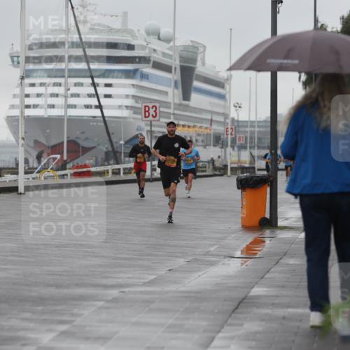 13.09.2026 - Kiel Lauf Andreas Tolksdorf http://msf.ph/oto/10408222 13.09.2026 11:40:59 Kiellinie 2562, 17, 82, 3, 2, 3970 meine-sportfotos.de