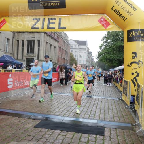 13.09.2026 - Kiel Lauf Yannick Fuchs http://msf.ph/oto/10408303 13.09.2026 10:36:07 Ziel 867, 1321, 2541, 3634, 3811, 4889, 4971, 5947, 6634, 6957, 7619, 8224, 8579, 10045, 10860, 11662, 12286, 100, 215, 343, 1376, 1993, 2116, 2248, 2494, 3124, 3790, 3811, 4538, 5151, 5698, 6085, 6645, 7215, 7280, 7619, 7721, 8002, 8079, 8393, 8415, 8432, 8557, 8660, 8747, 8973, 10483, 10701, 10835, 10998, 11181, 11363, 11567, 11903, 1003, 1278, 1477, 1653, 2286, 4029, 4078, 4172, 5466, 6763, 7158, 7252, 7920, 8242, 8554, 8743, 8923, 9201, 10075, 10852, 11145, 12022, 1993 meine-sportfotos.de