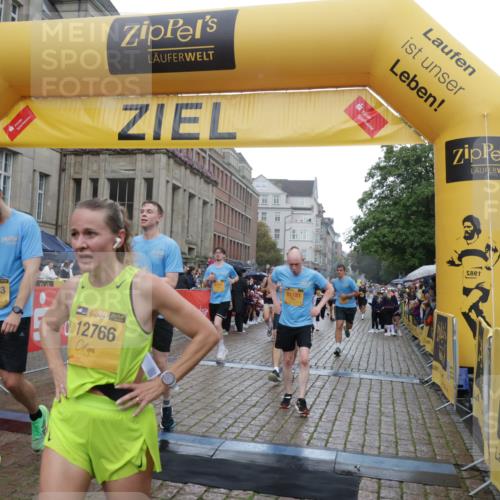 13.09.2026 - Kiel Lauf Yannick Fuchs http://msf.ph/oto/10408345 13.09.2026 10:36:10 Ziel 867, 1003, 1321, 2541, 3634, 4889, 4971, 5947, 6634, 6957, 7920, 8224, 8579, 8743, 10045, 10860, 11662, 12022, 12286, 100, 215, 343, 1376, 1993, 2116, 2248, 2494, 3124, 3790, 3811, 4538, 5151, 5698, 6085, 6634, 6645, 6957, 7215, 7619, 7721, 8002, 8079, 8393, 8415, 8432, 8557, 8660, 8747, 10701, 10835, 10998, 11567, 11903, 1278, 1477, 1653, 2286, 2380, 2425, 4029, 4078, 4172, 5466, 6763, 7158, 7252, 8242, 8554, 8923, 9201, 10075, 10852, 11145, 100, 1993, 3124, 3790 meine-sportfotos.de