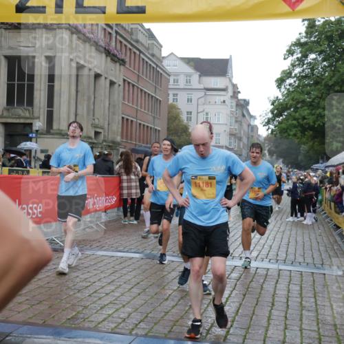13.09.2026 - Kiel Lauf Yannick Fuchs http://msf.ph/oto/10408351 13.09.2026 10:36:10 Ziel 867, 1003, 1321, 2541, 3634, 4889, 4971, 5947, 6634, 6957, 7920, 8224, 8579, 8743, 10045, 10860, 11662, 12022, 12286, 100, 215, 343, 1376, 1993, 2116, 2248, 2494, 3124, 3790, 3811, 4538, 5151, 5698, 6085, 6634, 6645, 6957, 7215, 7619, 7721, 8002, 8079, 8393, 8415, 8432, 8557, 8660, 8747, 10701, 10835, 10998, 11567, 11903, 1278, 1477, 1653, 2286, 2380, 2425, 4029, 4078, 4172, 5466, 6763, 7158, 7252, 8242, 8554, 8923, 9201, 10075, 10852, 11145, 100, 1993, 3124, 3790 meine-sportfotos.de