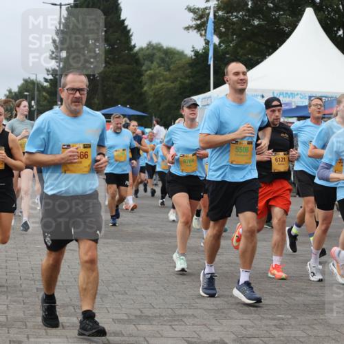 13.09.2026 - Kiel Lauf Andreas Tolksdorf http://msf.ph/oto/10408363 13.09.2026 10:00:20 Kiellinie 127, 39, 140, 66, 9764, 38, 5506, 6121 meine-sportfotos.de