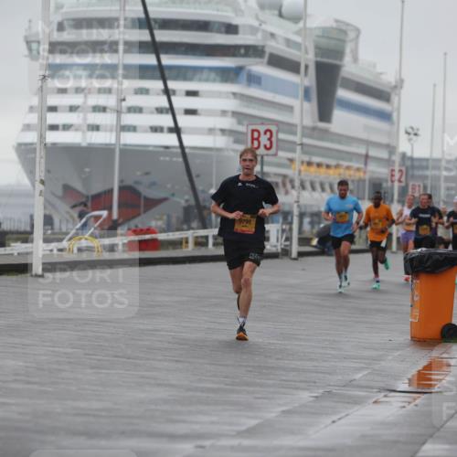 13.09.2026 - Kiel Lauf Andreas Tolksdorf http://msf.ph/oto/10408397 13.09.2026 11:41:14 Kiellinie 3, 21, 9795 meine-sportfotos.de