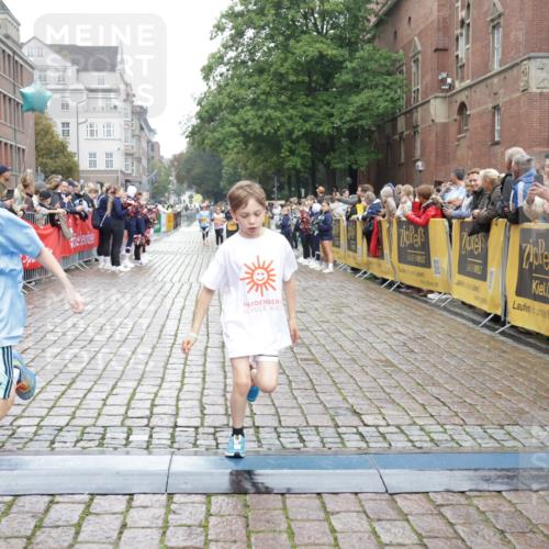 13.09.2026 - Kiel Lauf Yannick Fuchs http://msf.ph/oto/10408449 13.09.2026 09:03:07 Ziel 2178, 8013, 11932, 963, 1175, 1830, 1870, 2739, 5618, 5983, 6853, 9212, 12052, 12270, 2372, 2528, 5854, 6644, 7020, 7564, 8613, 8616, 8789, 8924, 963, 4337, 5618, 7853, 9119, 9212 meine-sportfotos.de