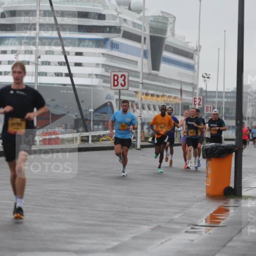 13.09.2026 - Kiel Lauf Andreas Tolksdorf http://msf.ph/oto/10408471 13.09.2026 11:41:17 Kiellinie 9790, 3, 2, 1, 3971, 12309 meine-sportfotos.de