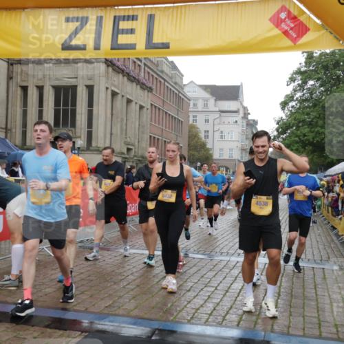 13.09.2026 - Kiel Lauf Yannick Fuchs http://msf.ph/oto/10408496 13.09.2026 10:36:18 Ziel 1003, 1477, 1653, 2286, 4078, 4172, 4971, 7158, 7920, 8224, 8554, 8579, 8743, 9201, 10045, 10075, 10852, 10860, 11145, 12022, 343, 867, 1321, 2116, 2494, 2541, 3634, 3811, 4889, 5947, 6085, 6634, 6645, 6957, 7619, 7721, 8393, 8557, 8747, 10701, 10835, 10860, 10998, 11567, 11662, 11903, 12286, 1278, 1534, 1584, 2095, 2380, 2425, 2571, 4029, 5045, 5466, 5541, 5574, 6763, 7177, 7252, 8242, 8923, 11113, 100, 215, 1376, 2116, 2248, 3124, 3790, 6085, 6645 meine-sportfotos.de