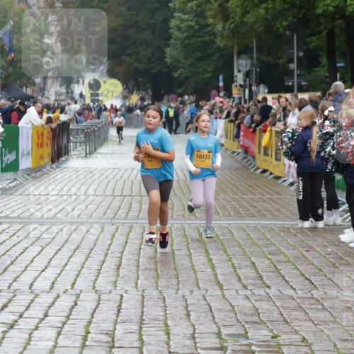 13.09.2026 - Kiel Lauf Yannick Fuchs http://msf.ph/oto/10408522 13.09.2026 09:03:20 Ziel 2372, 2528, 5854, 6644, 7020, 7564, 8013, 8613, 8616, 8789, 8924, 11932, 1175, 1830, 1870, 2178, 2739, 12052, 1268, 4445, 6191, 11931, 1870, 5983, 12270 meine-sportfotos.de
