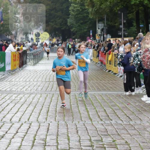 13.09.2026 - Kiel Lauf Yannick Fuchs http://msf.ph/oto/10408525 13.09.2026 09:03:20 Ziel 2372, 2528, 5854, 6644, 7020, 7564, 8013, 8613, 8616, 8789, 8924, 11932, 1175, 1830, 1870, 2178, 2739, 12052, 1268, 4445, 6191, 11931, 1870, 5983, 12270 meine-sportfotos.de