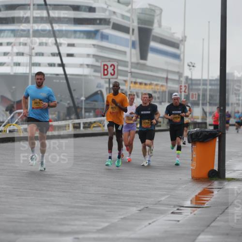 13.09.2026 - Kiel Lauf Andreas Tolksdorf http://msf.ph/oto/10408573 13.09.2026 11:41:20 Kiellinie 3971, 3, 6871, 2, 81, 10494, 12309, 10638 meine-sportfotos.de