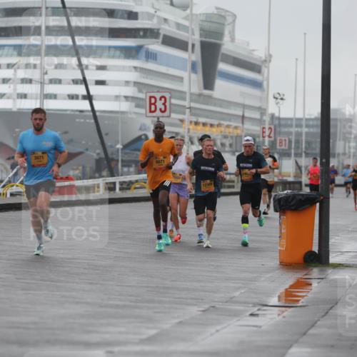 13.09.2026 - Kiel Lauf Andreas Tolksdorf http://msf.ph/oto/10408593 13.09.2026 11:41:20 Kiellinie 3971, 3, 6871, 12309, 106, 83, 2, 81 meine-sportfotos.de
