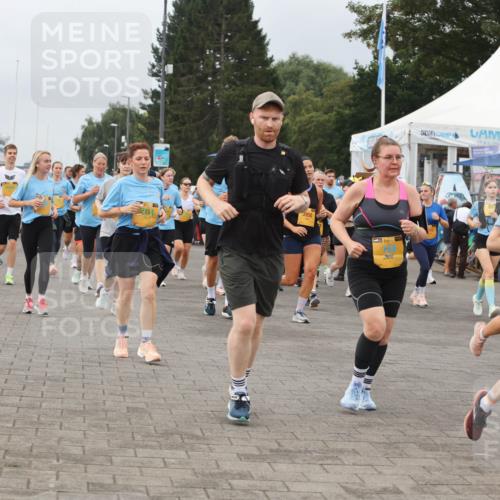 13.09.2026 - Kiel Lauf Andreas Tolksdorf http://msf.ph/oto/10408596 13.09.2026 10:00:29 Kiellinie 3950 meine-sportfotos.de