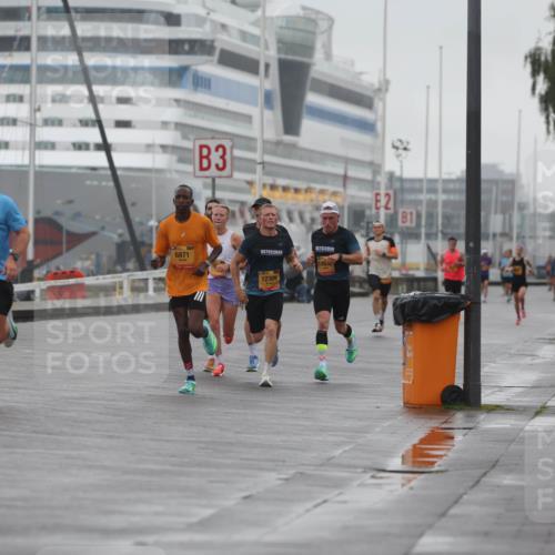 13.09.2026 - Kiel Lauf Andreas Tolksdorf http://msf.ph/oto/10408601 13.09.2026 11:41:21 Kiellinie 3 meine-sportfotos.de