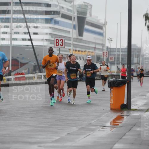 13.09.2026 - Kiel Lauf Andreas Tolksdorf http://msf.ph/oto/10408613 13.09.2026 11:41:21 Kiellinie 3971, 3, 6871, 10494, 12309, 10638, 2, 81 meine-sportfotos.de