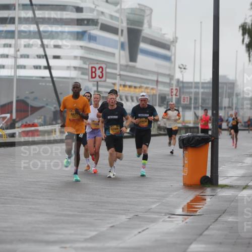 13.09.2026 - Kiel Lauf Andreas Tolksdorf http://msf.ph/oto/10408645 13.09.2026 11:41:22 Kiellinie 3971, 6871, 3, 10494, 12309, 10638, 2, 81 meine-sportfotos.de