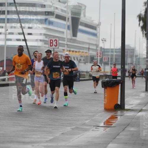 13.09.2026 - Kiel Lauf Andreas Tolksdorf http://msf.ph/oto/10408687 13.09.2026 11:41:23 Kiellinie 3, 6871, 10494, 76, 12309, 2 meine-sportfotos.de