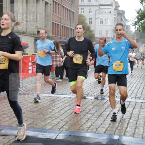 13.09.2026 - Kiel Lauf Yannick Fuchs http://msf.ph/oto/10408715 13.09.2026 10:36:37 Ziel 1534, 1584, 2095, 2380, 2425, 2571, 2966, 4692, 5045, 5541, 5574, 6309, 7177, 7312, 8242, 8494, 9554, 11113, 867, 1003, 1278, 1321, 1477, 1653, 2286, 2541, 3634, 4029, 4078, 4172, 4971, 5466, 5947, 6763, 7158, 7252, 7920, 8224, 8242, 8554, 8579, 8743, 8923, 9201, 10045, 10075, 10852, 10860, 11145, 11662, 12022, 229, 1211, 4464, 8055, 8099, 8760, 9352, 9657, 10317, 10608, 11619, 11867, 12104, 867, 1321, 3634, 3811, 4889, 5947, 6634, 6957, 7619, 8557 meine-sportfotos.de