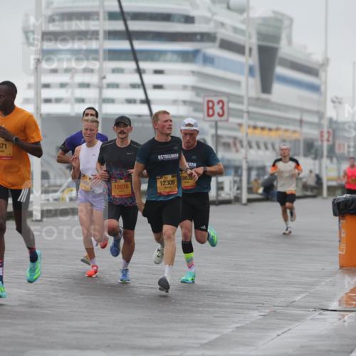13.09.2026 - Kiel Lauf Andreas Tolksdorf http://msf.ph/oto/10408722 13.09.2026 11:41:25 Kiellinie 6871, 10638, 12309, 10976, 3 meine-sportfotos.de
