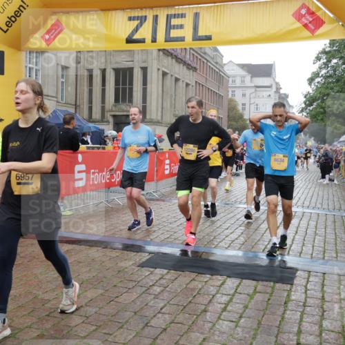 13.09.2026 - Kiel Lauf Yannick Fuchs http://msf.ph/oto/10408733 13.09.2026 10:36:37 Ziel 1534, 1584, 2095, 2380, 2425, 2571, 2966, 4692, 5045, 5541, 5574, 6309, 7177, 7312, 8242, 8494, 9554, 11113, 867, 1003, 1278, 1321, 1477, 1653, 2286, 2541, 3634, 4029, 4078, 4172, 4971, 5466, 5947, 6763, 7158, 7252, 7920, 8224, 8242, 8554, 8579, 8743, 8923, 9201, 10045, 10075, 10852, 10860, 11145, 11662, 12022, 229, 1211, 4464, 8055, 8099, 8760, 9352, 9657, 10317, 10608, 11619, 11867, 12104, 867, 1321, 3634, 3811, 4889, 5947, 6634, 6957, 7619, 8557 meine-sportfotos.de