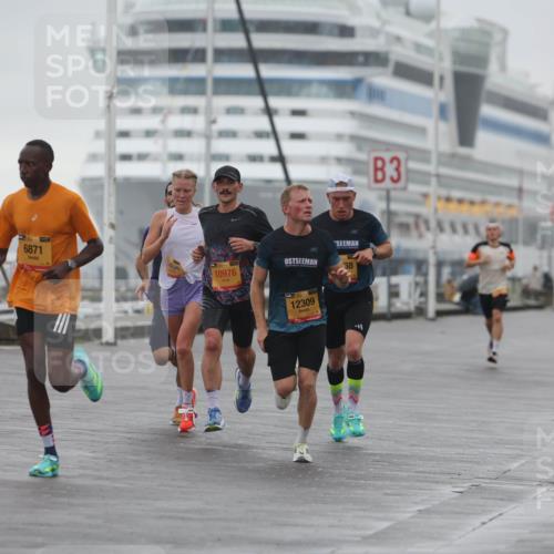 13.09.2026 - Kiel Lauf Andreas Tolksdorf http://msf.ph/oto/10408739 13.09.2026 11:41:25 Kiellinie 6871, 10976, 12309, 38, 3 meine-sportfotos.de
