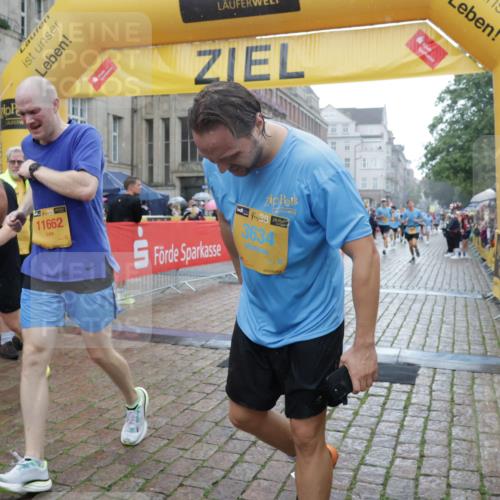 13.09.2026 - Kiel Lauf Yannick Fuchs http://msf.ph/oto/10408805 13.09.2026 10:36:43 Ziel 229, 1534, 1584, 2095, 2571, 2966, 4464, 4692, 5541, 5574, 6309, 7177, 7312, 8494, 8760, 9352, 9554, 11113, 11619, 12104, 1003, 1278, 1477, 1584, 1653, 2095, 2286, 2380, 2425, 4029, 4078, 4172, 4971, 5045, 5466, 6763, 7158, 7252, 7920, 8224, 8242, 8554, 8579, 8743, 8923, 9201, 10045, 10075, 10852, 10860, 11113, 11145, 12022, 990, 1211, 4928, 8055, 8099, 8390, 8391, 9289, 9657, 10317, 10608, 11867, 11883, 867, 1321, 2541, 3634, 4889, 4971, 5947, 8224 meine-sportfotos.de