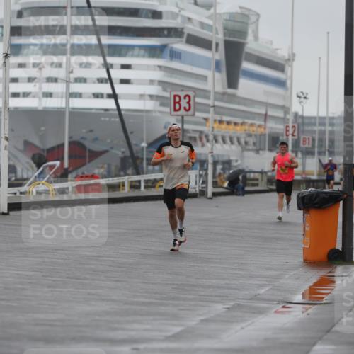 13.09.2026 - Kiel Lauf Andreas Tolksdorf http://msf.ph/oto/10408811 13.09.2026 11:41:29 Kiellinie 3, 21 meine-sportfotos.de