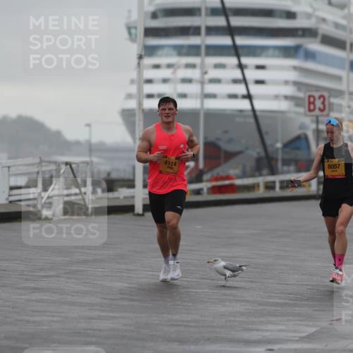 13.09.2026 - Kiel Lauf Andreas Tolksdorf http://msf.ph/oto/10408849 13.09.2026 11:41:39 Kiellinie 3, 4114, 8057 meine-sportfotos.de