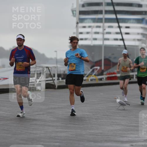13.09.2026 - Kiel Lauf Andreas Tolksdorf http://msf.ph/oto/10408955 13.09.2026 11:41:53 Kiellinie 8111, 116, 3194, 12449, 3 meine-sportfotos.de