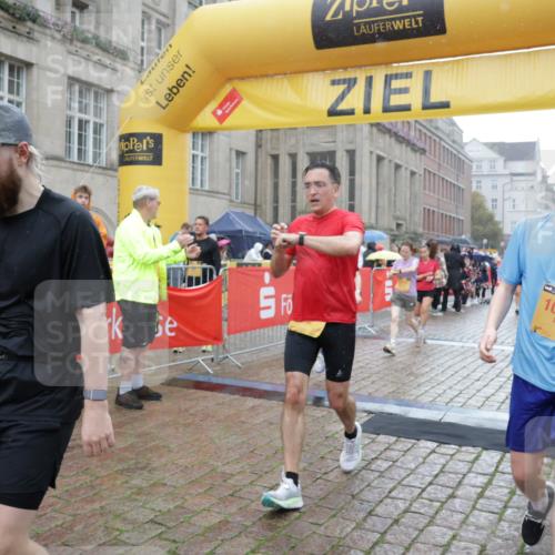 13.09.2026 - Kiel Lauf Yannick Fuchs http://msf.ph/oto/10408956 13.09.2026 10:36:56 Ziel 990, 1211, 4464, 4928, 8055, 8099, 8760, 9289, 9657, 10317, 10608, 11619, 11867, 229, 1278, 1477, 1534, 1584, 2095, 2286, 2380, 2425, 2571, 2966, 4029, 4692, 5045, 5466, 5541, 5574, 6309, 6763, 7177, 7252, 7312, 8242, 8494, 8923, 9352, 9554, 10852, 11113, 12104, 388, 886, 1217, 1313, 2601, 5331, 5471, 6671, 6720, 7729, 7987, 8026, 8162, 8390, 8391, 8463, 8792, 9901, 11101, 11883, 11911, 12311, 12314, 12545, 1477, 1653, 2286, 4078, 7920, 8554, 8743 meine-sportfotos.de