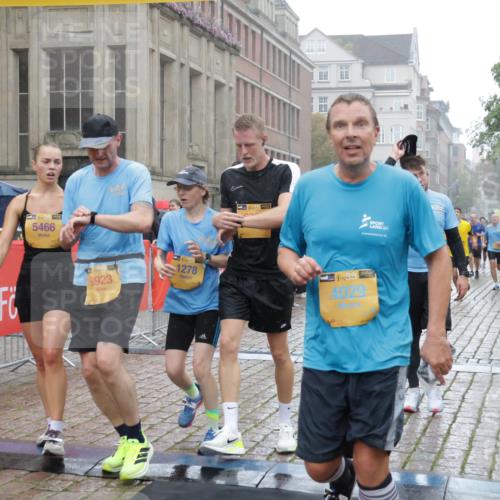 13.09.2026 - Kiel Lauf Yannick Fuchs http://msf.ph/oto/10409005 13.09.2026 10:37:02 Ziel 388, 886, 990, 1211, 4928, 5331, 6671, 8099, 8162, 8390, 8391, 8792, 9289, 9657, 9901, 10317, 10608, 11101, 11883, 12545, 229, 1534, 1584, 2095, 2380, 2425, 2571, 2966, 4464, 4692, 5045, 5541, 5574, 6309, 7177, 7312, 8055, 8242, 8494, 8760, 9352, 9554, 11113, 11619, 11867, 12104, 176, 595, 1142, 1217, 1313, 2601, 2925, 5471, 6720, 7640, 7729, 7987, 8026, 8463, 8515, 8628, 9208, 9435, 9977, 11748, 11911, 12311, 12314, 12742, 1278, 1477, 2286, 2380, 2425 meine-sportfotos.de