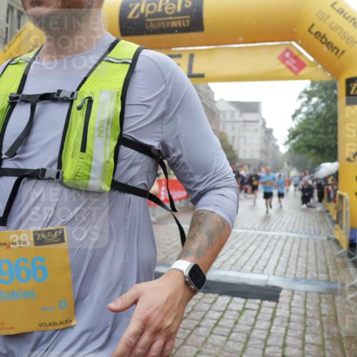 13.09.2026 - Kiel Lauf Yannick Fuchs http://msf.ph/oto/10409206 13.09.2026 10:37:19 Ziel 176, 595, 1142, 1217, 1313, 2601, 2925, 5471, 6720, 7640, 7729, 7987, 8026, 8463, 8515, 8628, 8820, 9208, 9435, 9540, 9977, 11748, 11911, 12311, 12314, 12742, 229, 388, 886, 990, 1211, 4464, 4928, 5331, 6671, 8055, 8099, 8162, 8390, 8391, 8760, 8792, 9289, 9657, 9901, 10317, 10608, 11101, 11619, 11867, 11883, 12104, 12545, 1479, 3028, 3137, 3981, 4375, 4521, 4877, 5262, 6511, 6705, 6796, 7129, 7355, 8146, 8567, 10393, 10952, 11685, 229 meine-sportfotos.de