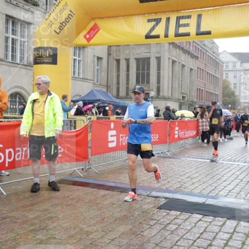 13.09.2026 - Kiel Lauf Yannick Fuchs http://msf.ph/oto/10409222 13.09.2026 10:37:20 Ziel 176, 595, 1142, 1217, 1313, 1479, 2601, 2925, 5471, 6720, 7640, 7729, 7987, 8026, 8463, 8515, 8628, 8820, 9208, 9435, 9540, 9977, 11748, 11911, 12311, 12314, 12742, 229, 388, 886, 990, 1211, 4464, 4928, 5331, 5471, 6671, 8055, 8099, 8162, 8390, 8391, 8760, 8792, 9289, 9657, 9901, 10317, 10608, 11101, 11619, 11867, 11883, 11911, 12104, 12311, 12314, 12545, 3028, 3137, 3981, 4375, 4521, 4877, 5262, 5850, 6511, 6705, 6796, 7129, 7355, 8146, 8567, 10393, 10952, 11685, 229 meine-sportfotos.de