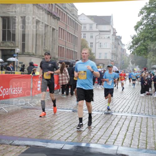 13.09.2026 - Kiel Lauf Yannick Fuchs http://msf.ph/oto/10409238 13.09.2026 10:37:21 Ziel 176, 595, 1142, 1217, 1313, 1479, 2601, 2925, 3137, 5262, 6720, 7640, 7729, 7987, 8026, 8463, 8515, 8628, 8820, 9208, 9435, 9540, 9977, 11748, 12742, 388, 886, 990, 1211, 4464, 4928, 5331, 5471, 6671, 8055, 8099, 8162, 8390, 8391, 8760, 8792, 9289, 9657, 9901, 10317, 10608, 11101, 11619, 11867, 11883, 11911, 12311, 12314, 12545, 1707, 3028, 3981, 4375, 4521, 4877, 5850, 6133, 6511, 6705, 6796, 7129, 7355, 8146, 8567, 10393, 10952, 11685, 229 meine-sportfotos.de