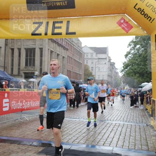 13.09.2026 - Kiel Lauf Yannick Fuchs http://msf.ph/oto/10409251 13.09.2026 10:37:22 Ziel 176, 595, 1142, 1217, 1313, 1479, 2601, 2925, 3137, 5262, 6720, 7640, 7729, 7987, 8026, 8463, 8515, 8628, 8820, 9208, 9435, 9540, 9977, 11748, 12742, 388, 886, 990, 1211, 4464, 4928, 5331, 5471, 6671, 7987, 8055, 8099, 8162, 8390, 8391, 8760, 8792, 9289, 9657, 9901, 10317, 10608, 11101, 11619, 11867, 11883, 11911, 12311, 12314, 12545, 1707, 3028, 3981, 4375, 4521, 4877, 5850, 6133, 6230, 6511, 6705, 6796, 7129, 7355, 8146, 8567, 10393, 10952, 11685, 229 meine-sportfotos.de