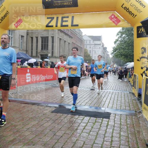 13.09.2026 - Kiel Lauf Yannick Fuchs http://msf.ph/oto/10409316 13.09.2026 10:37:30 Ziel 176, 595, 1142, 1479, 3028, 3137, 3981, 4375, 4521, 4877, 5262, 6705, 6796, 8146, 8515, 8567, 8820, 9540, 9977, 10393, 10952, 11685, 11748, 388, 886, 990, 1142, 1211, 1217, 1313, 2601, 2925, 4928, 5331, 5471, 6671, 6720, 7640, 7729, 7987, 8026, 8162, 8390, 8391, 8463, 8628, 8792, 9208, 9289, 9435, 9657, 9901, 9977, 10317, 11101, 11748, 11883, 11911, 12311, 12314, 12545, 12742, 453, 1041, 1481, 1700, 1707, 3860, 4540, 5357, 5429, 5850, 6133, 6230, 6511, 7129, 7355, 7732 meine-sportfotos.de