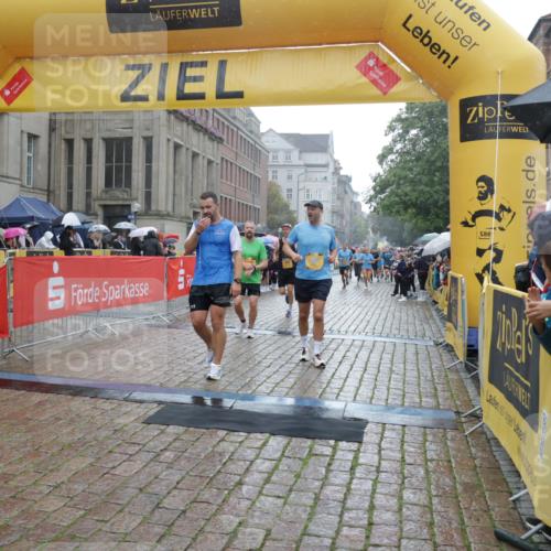 13.09.2026 - Kiel Lauf Yannick Fuchs http://msf.ph/oto/10409355 13.09.2026 10:37:33 Ziel 1479, 3028, 3137, 3981, 4375, 4521, 4877, 5262, 6511, 6705, 6796, 7129, 7355, 8146, 8567, 8820, 9540, 10393, 10952, 11685, 176, 388, 595, 886, 990, 1142, 1217, 1313, 2601, 2925, 4928, 5331, 5471, 6671, 6720, 7640, 7729, 7987, 8026, 8162, 8390, 8391, 8463, 8515, 8628, 8792, 8820, 9208, 9289, 9435, 9540, 9901, 9977, 11101, 11748, 11883, 11911, 12311, 12314, 12545, 12742, 228, 453, 1041, 1481, 1700, 1707, 2361, 3860, 4255, 4540, 5357, 5429, 5831, 5850, 6133, 6230, 7732 meine-sportfotos.de