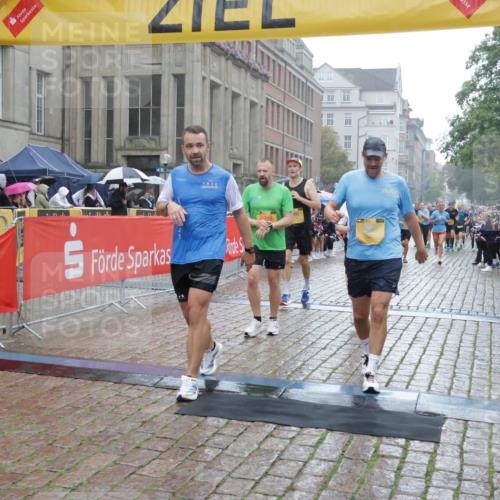 13.09.2026 - Kiel Lauf Yannick Fuchs http://msf.ph/oto/10409367 13.09.2026 10:37:34 Ziel 1479, 3028, 3137, 3981, 4375, 4521, 4877, 5262, 6511, 6705, 6796, 7129, 7355, 8146, 8567, 10393, 10952, 11685, 176, 388, 595, 886, 990, 1142, 1217, 1313, 2601, 2925, 5331, 5471, 6671, 6720, 7640, 7729, 7987, 8026, 8162, 8390, 8391, 8463, 8515, 8628, 8792, 8820, 9208, 9435, 9540, 9901, 9977, 11101, 11748, 11883, 11911, 12311, 12314, 12545, 12742, 228, 453, 1041, 1326, 1481, 1700, 1707, 2358, 2361, 3860, 4255, 4540, 5357, 5429, 5831, 5850, 6133, 6230, 7732 meine-sportfotos.de