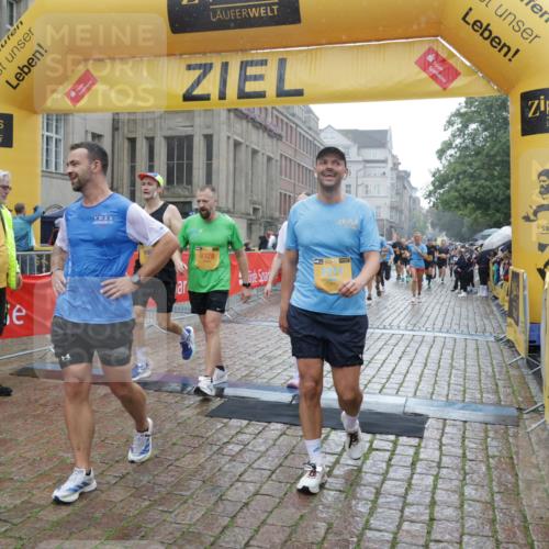 13.09.2026 - Kiel Lauf Yannick Fuchs http://msf.ph/oto/10409393 13.09.2026 10:37:36 Ziel 1707, 3028, 3137, 3981, 4375, 4521, 4877, 5262, 5850, 6133, 6511, 6705, 6796, 7129, 7355, 8146, 8567, 10393, 10952, 11685, 12424, 176, 388, 595, 886, 1142, 1217, 1313, 1479, 2601, 2925, 3137, 5262, 5331, 5471, 6671, 6720, 7640, 7729, 7987, 8026, 8162, 8390, 8391, 8463, 8515, 8628, 8792, 8820, 9208, 9435, 9540, 9901, 9977, 11101, 11748, 11883, 11911, 12311, 12314, 12545, 12742, 228, 453, 1041, 1326, 1481, 1700, 2358, 2361, 3860, 4255, 4540, 5357, 5429, 5831, 6230, 7732 meine-sportfotos.de